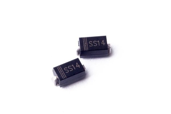 ديود شوتكي من PANJIT، SS14 T/R SMA/DO-214AC SMD 1A 40V
