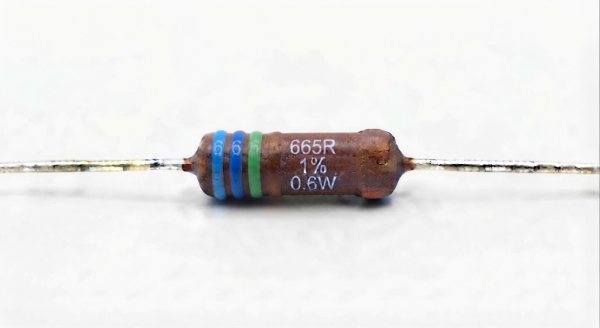 مقاومة 0207 ( 0.6W ) 1% - 665R