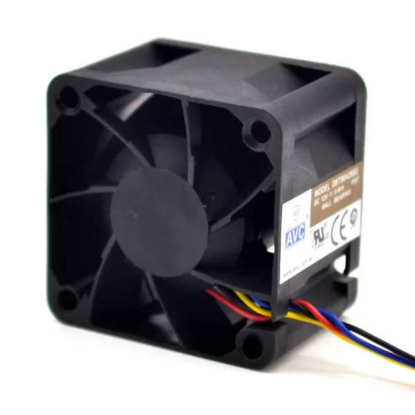 مروحة بمحمل كروي من AVC، DBTB0428B2S 12VDC 0.50A بـ 4 أسلاك (مستعمل)