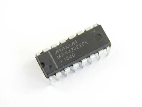 MAX3232EPE Circuit intégré d'interface RS-232